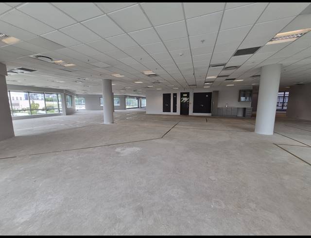 835M² OFFICE TO LET IN SANDTON CENTRAL